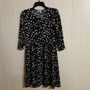 Les Amis Womens Size small above knee easy care dress with pockets 3/4 sleeves